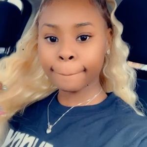 Meet your Posher, Jayla